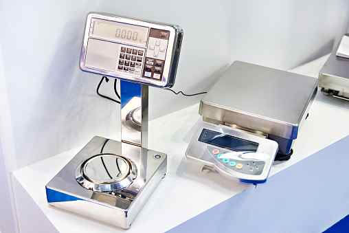  electronic weighing scales